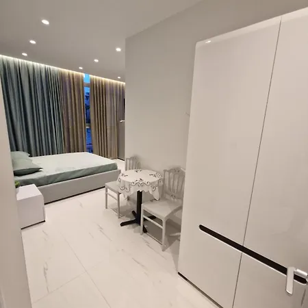Elofira Room's