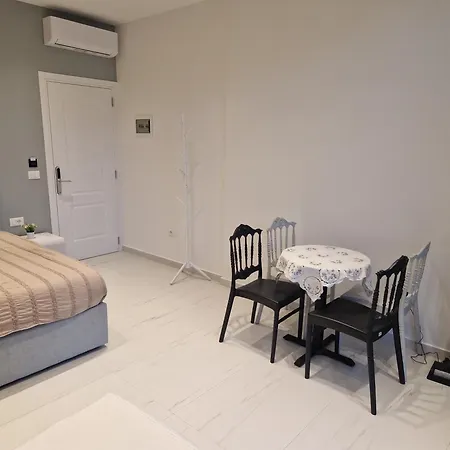 Elofira Room's מלון דורס